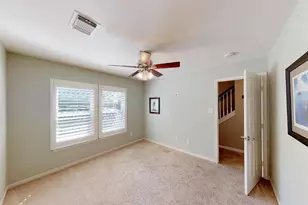 2128 Gillette St, Houston, TX 77006 - Photo 10
