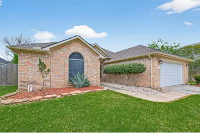 1096 Gladstone Drive, League City, TX 77573 - Photo 4