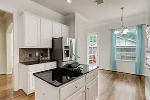 1506 Shady Villa Fern, Houston, TX 77055 - Photo 10