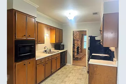 1512 Bryant Way, Beaumont, TX 77706 - Photo 8