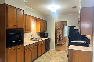 1512 Bryant Way, Beaumont, TX 77706 - Photo 8