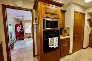 201 Westwood Dr E, Trinity, TX 75862 - Photo 22