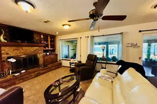 201 Westwood Dr E, Trinity, TX 75862 - Photo 10