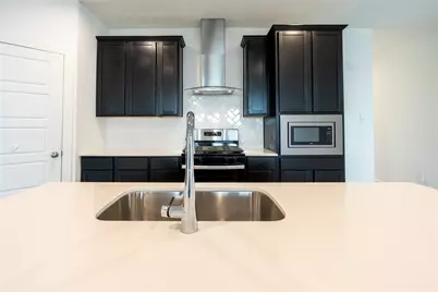 12327 Brandenburg Gate Dr Drive, Houston, TX 77047 - Photo 10