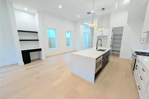 833 W 25th St, Houston, TX 77008 - Photo 12