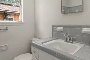 1819 Ave Q, Huntsville, TX 77340 - Photo 30