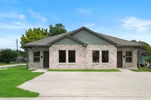 4205 Elmwood St, Houston, TX 77051 - Photo 2