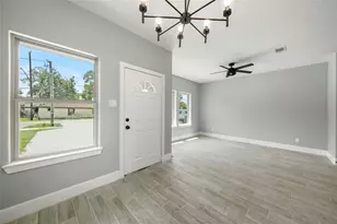 4205 Elmwood St, Houston, TX 77051 - Photo 6