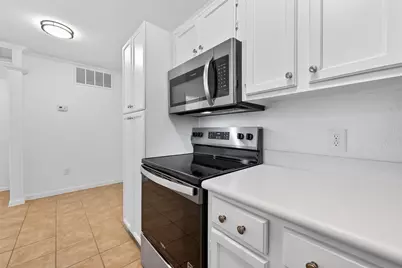 3770 Lovers Wood Lane #1006, Houston, TX 77014 - Photo 10