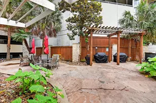 300 St Joseph Pkwy, Houston, TX 77002 - Photo 22