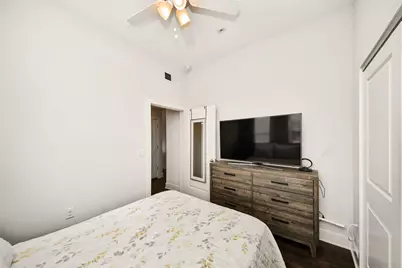 1011 Studemont Street #302, Houston, TX 77007 - Photo 8
