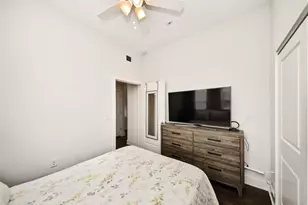 1011 Studemont St, Houston, TX 77007 - Photo 8