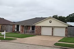1014 Brookhollow Dr, Deer Park, TX 77536 - Photo 1