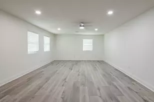 527 Fm 787 Road E, Cleveland, TX 77327 - Photo 10