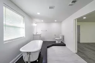 527 Fm 787 Road E, Cleveland, TX 77327 - Photo 42