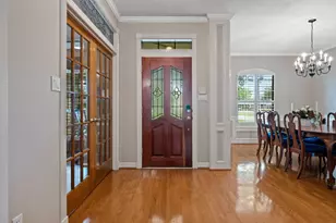 302 River Oaks Dr, Baytown, TX 77523 - Photo 4