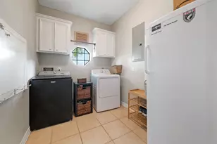 302 River Oaks Dr, Baytown, TX 77523 - Photo 26