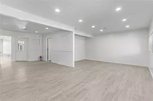 10906 Keese Dr, Houston, TX 77089 - Photo 4