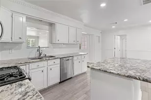 10906 Keese Dr, Houston, TX 77089 - Photo 10