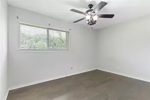 10906 Keese Dr, Houston, TX 77089 - Photo 26