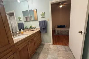 8055 Cambridge St, Houston, TX 77054 - Photo 6