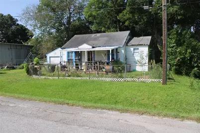 4402 3rd Street, Bacliff, TX 77518 - Photo 2