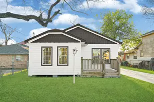 3004 Wayne St, Houston, TX 77026 - Photo 2