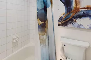 118 W Hobbit Glen Dr, The Woodlands, TX 77384 - Photo 28