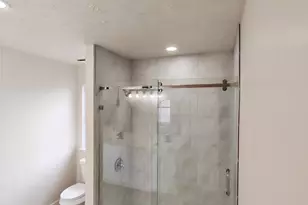 4911 E Fallen Bough Dr, Houston, TX 77041 - Photo 20