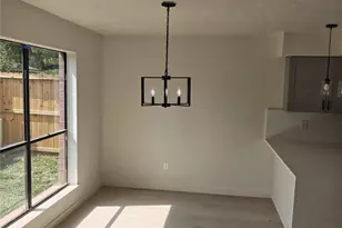 4911 E Fallen Bough Dr, Houston, TX 77041 - Photo 8