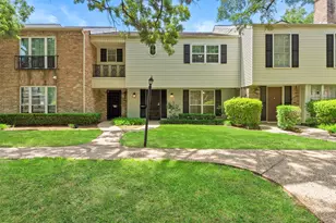 12907 Trail Hollow Dr, Houston, TX 77079 - Photo 4