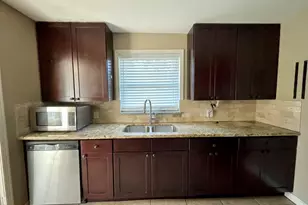 206 Frawley St, Houston, TX 77009 - Photo 8