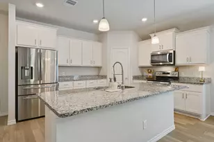 1917 Thorndyke Ln, Bryan, TX 77807 - Photo 6