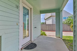3100 75th St, Galveston, TX 77551 - Photo 32