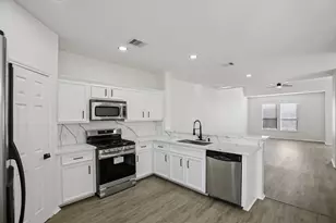 1705 Stuart St, Houston, TX 77004 - Photo 12