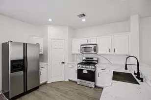 1705 Stuart St, Houston, TX 77004 - Photo 16