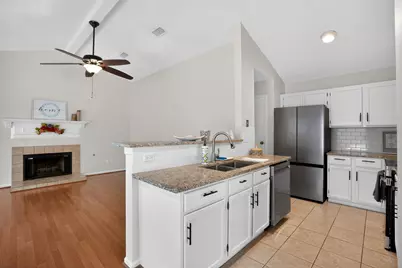 30 Camberwell Court, The Woodlands, TX 77380 - Photo 18