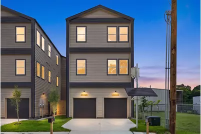 4824 Creekmont Drive #A-B, Houston, TX 77091 - Photo 2