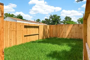 4824 Creekmont Dr, Houston, TX 77091 - Photo 42