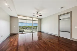 9870 Gaylord Dr, Houston, TX 77024 - Photo 8