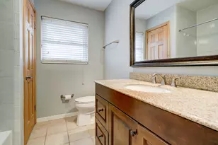 8610 Bevlyn Dr, Houston, TX 77025 - Photo 18