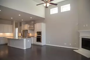 4902 Thunder Creek Ln, Sugar Land, TX 77479 - Photo 12