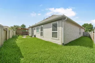 2217 Pine Creek Ct, Conroe, TX 77301 - Photo 32