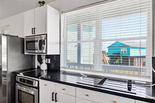 3910 Palmdale Ct, Galveston, TX 77554 - Photo 24