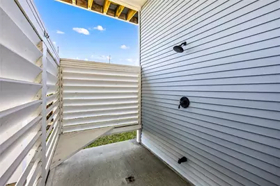 3910 Palmdale Court, Galveston, TX 77554 - Photo 6