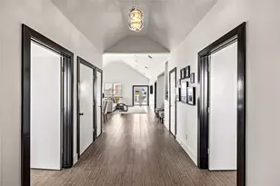 3910 Palmdale Ct, Galveston, TX 77554 - Photo 8