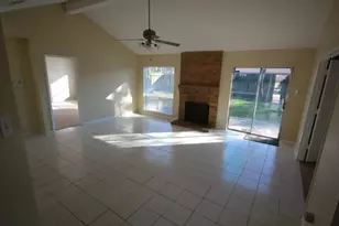 22823 Elkana Deane Ln, Katy, TX 77449 - Photo 2