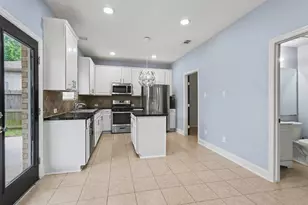 2705 Golden Creek Ln, Pearland, TX 77584 - Photo 10