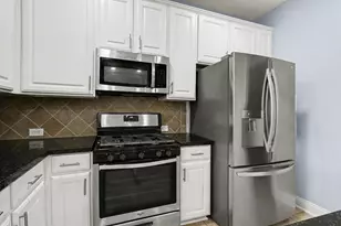 2705 Golden Creek Ln, Pearland, TX 77584 - Photo 12