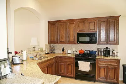 868 Sierra Brook Lane, League City, TX 77573 - Photo 4